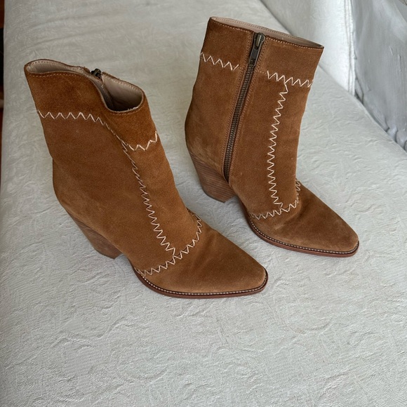 Spell Zephyr Ankle Boots - Picture 4 of 8